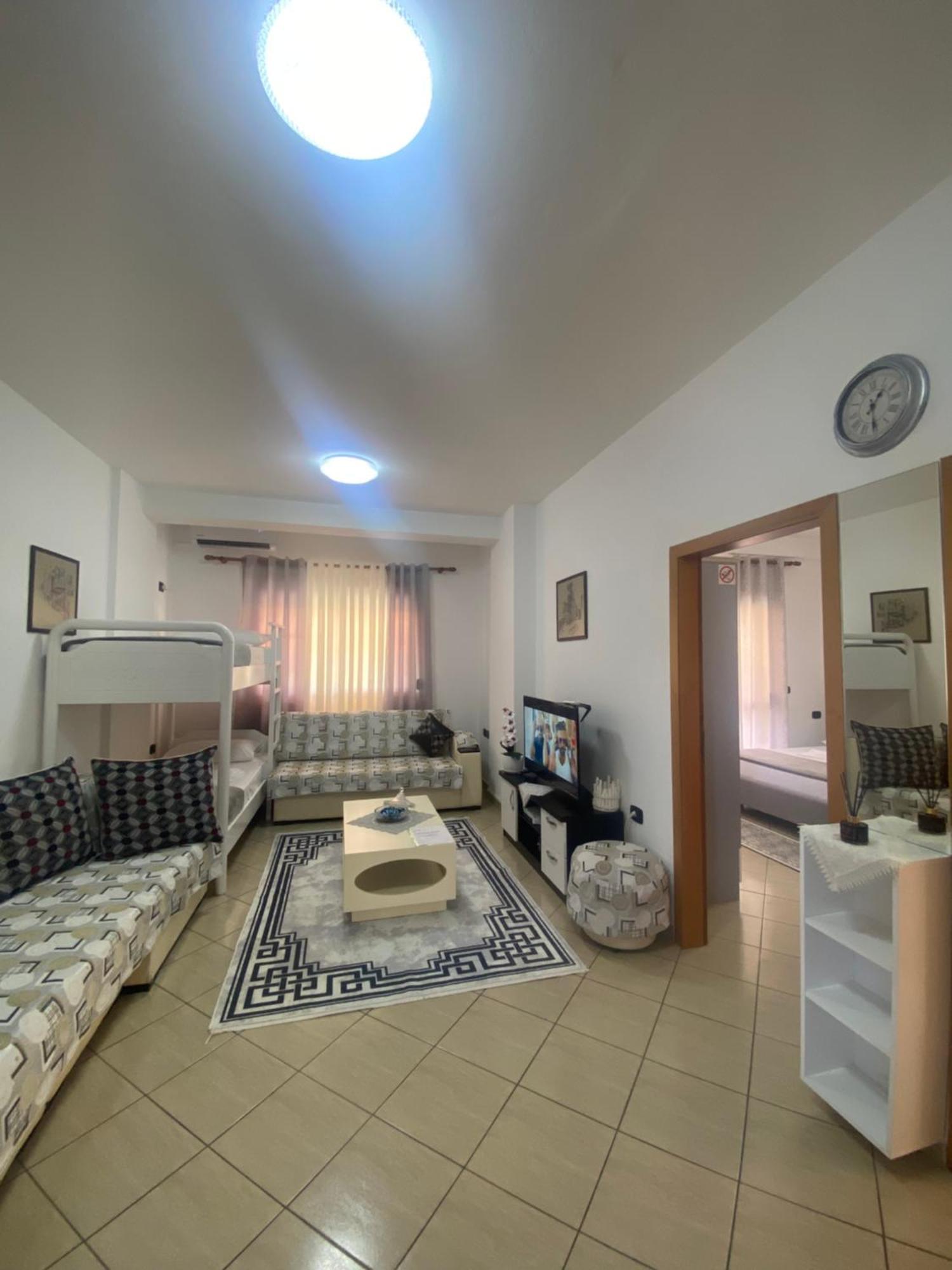 VlorëRikardo Apartament公寓 外观 照片